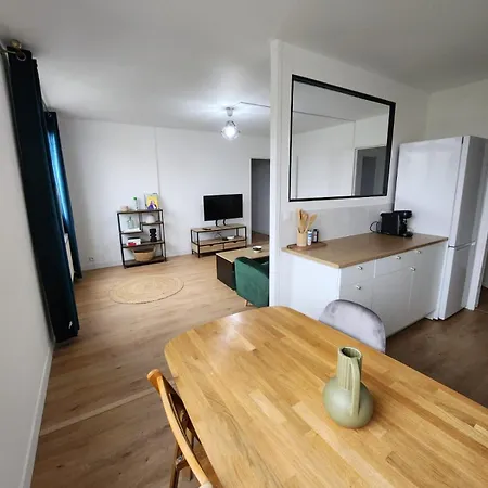 Le Montreuillois ! Parking Prive Et Metro A Proximite Appartement Montreuil  Buitenkant foto